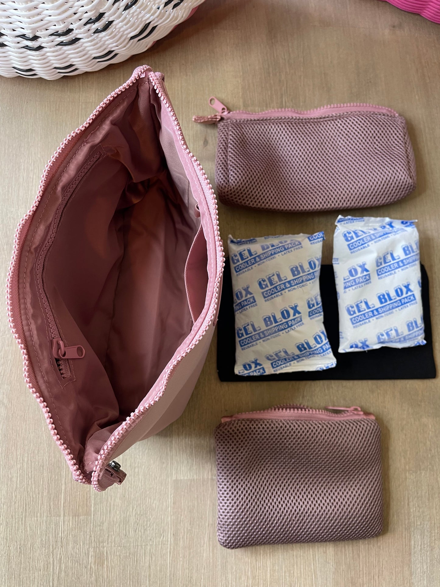 BLUSH PINK BORSA FRESCA COSMETIC BAG